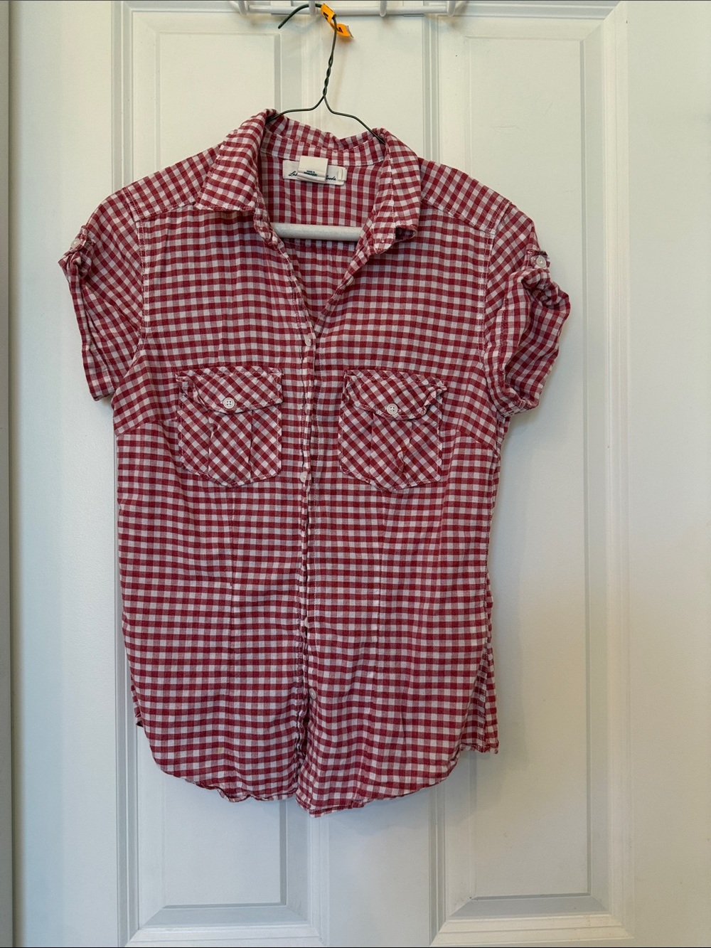 3/$20 H&M Red and White Gingham Button Down Shirt